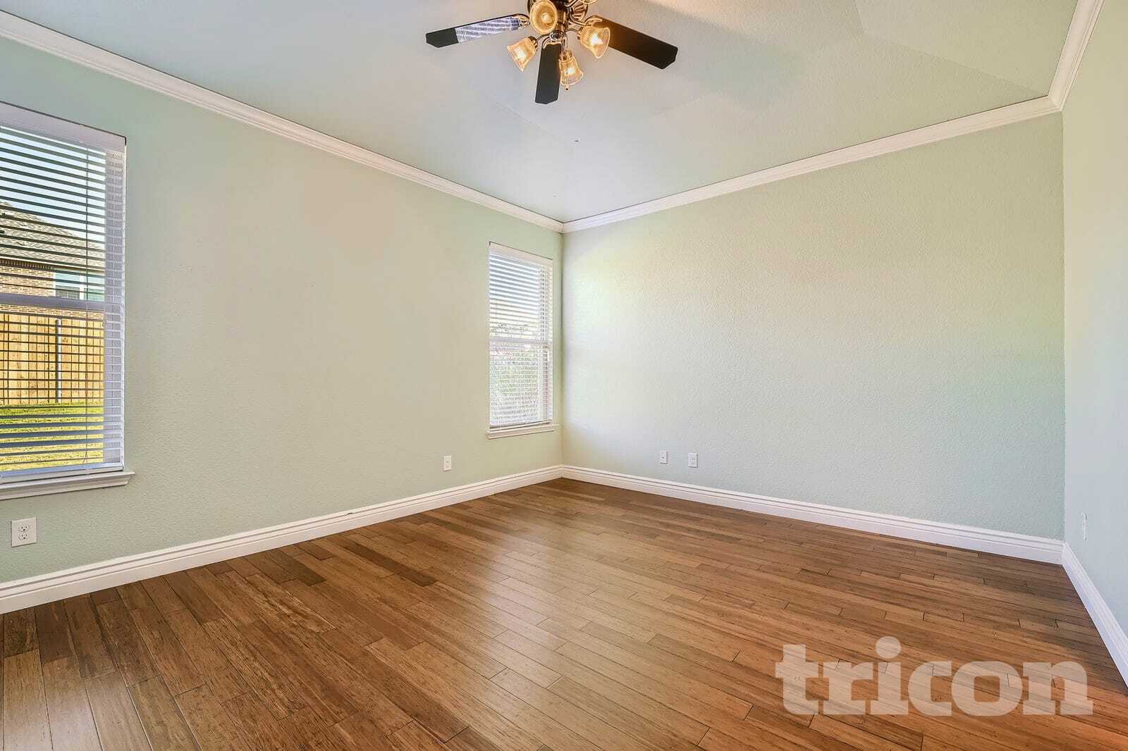 Building Photo - 1735 Oak Glen Dr