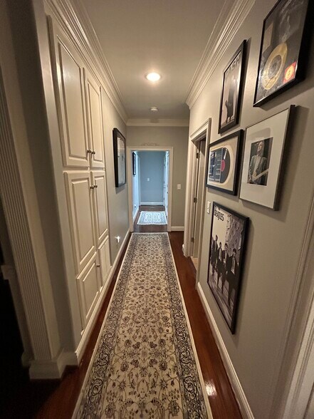 Building Photo - 403 Prestwick Dr