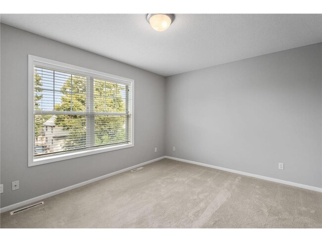 Building Photo - 1809 3rd St NE