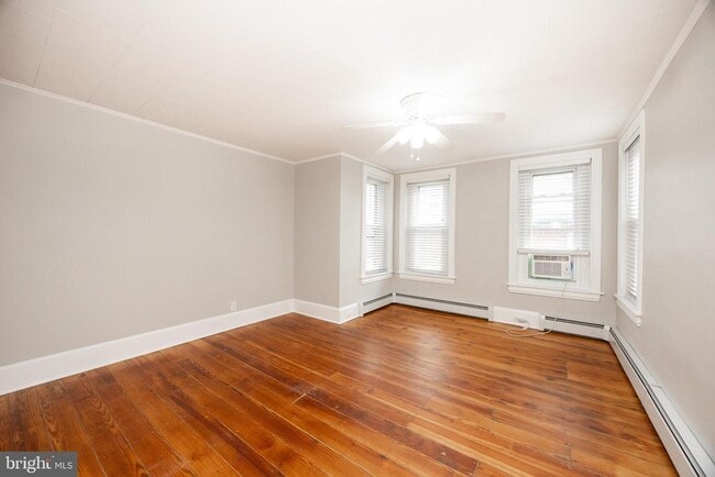 Building Photo - 147 2nd Ave