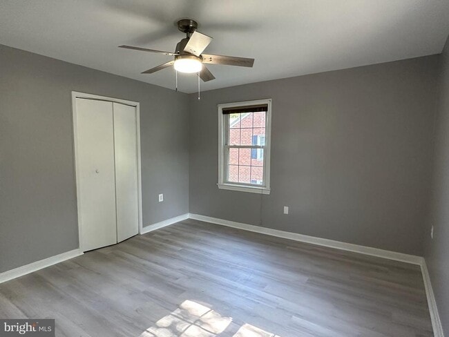 Building Photo - 6626 Boulevard View