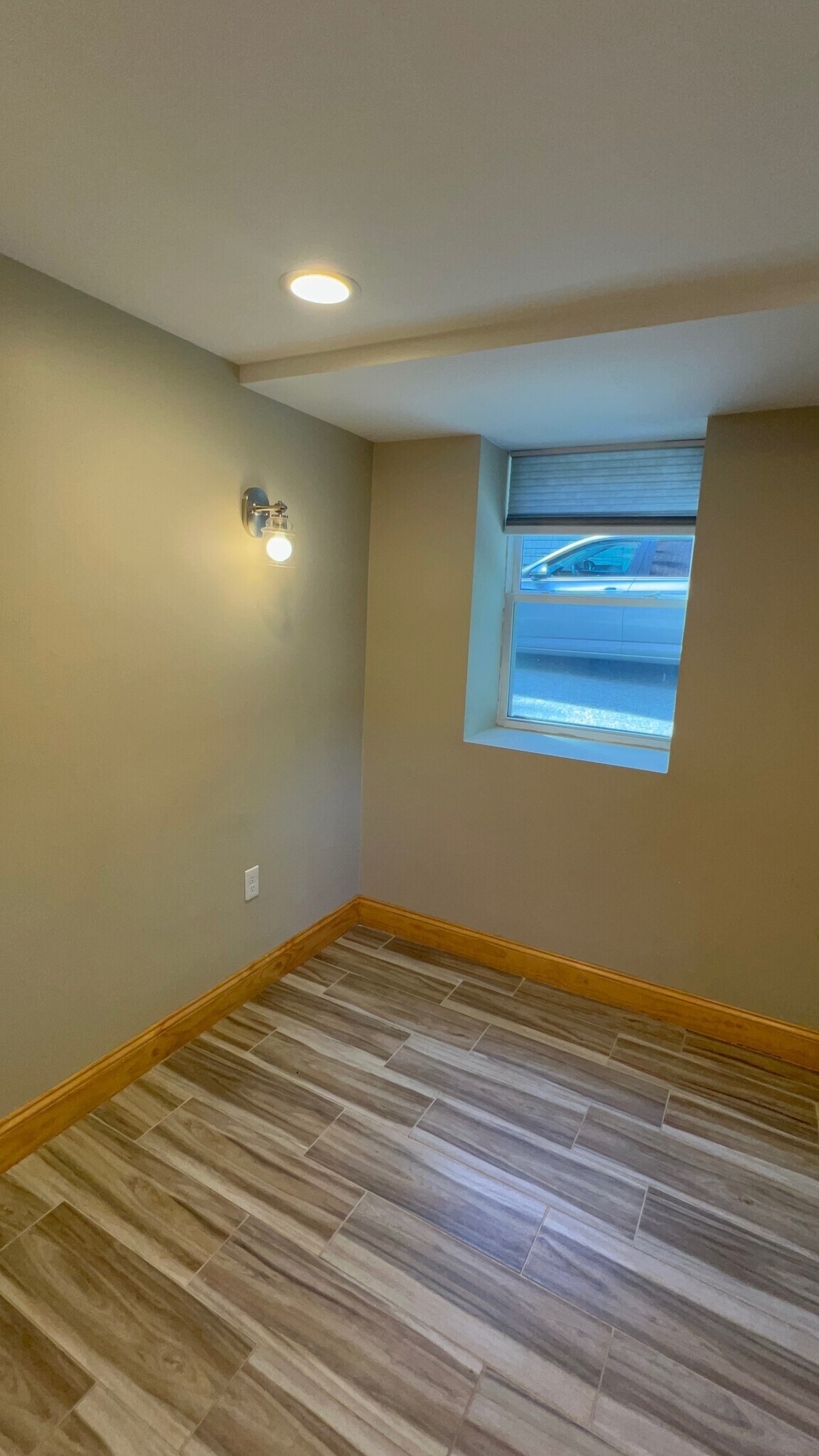 Building Photo - 152 Winchester St