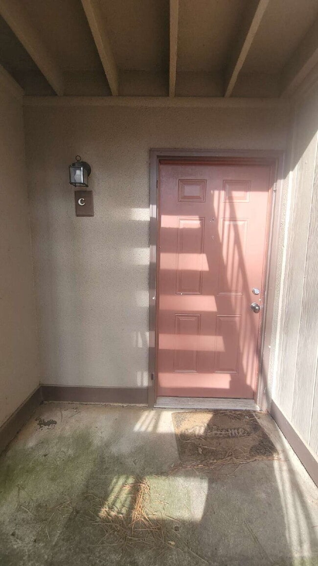 Building Photo - 1 month free, Call for details!!! "Cozy 2-Bedroom Retreat with Full Bath in Prime Huntsville Loca...