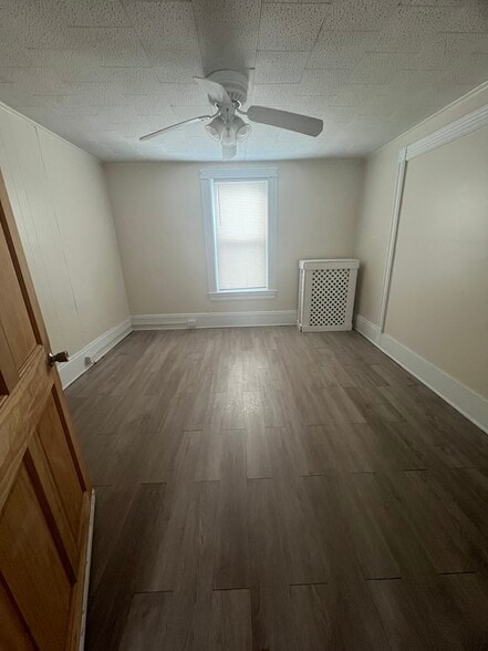 Building Photo - 903 Centre St