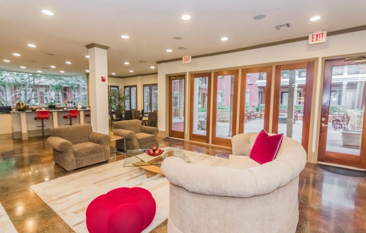 Building Photo - 2400 McCue Rd