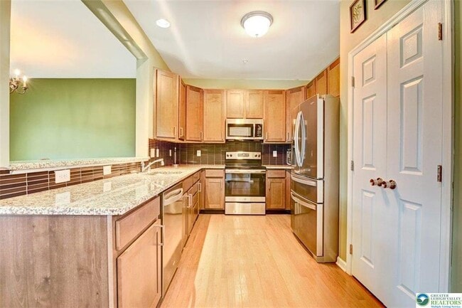 Building Photo - 4492 Cottonwood Dr