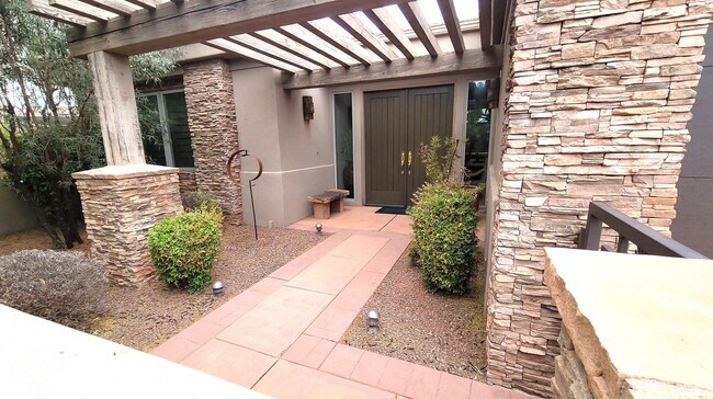 Building Photo - Paiute Springs at Entrada on Golf Course & FURNISHED!! 6-8 month lease available!