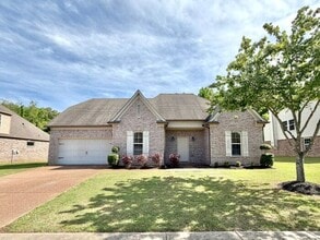 Building Photo - Now Leasing a 4-bedroom 2 bath home in Olive Branch, MS