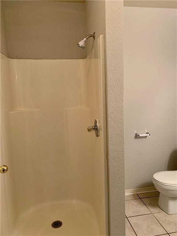 Building Photo - 944 N Storer Ave