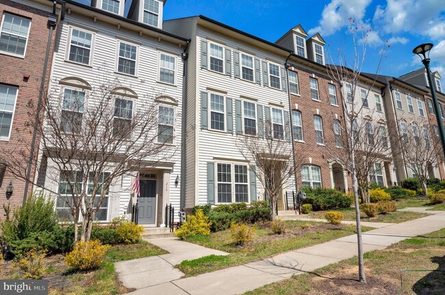 Building Photo - 208 Freesia Ln