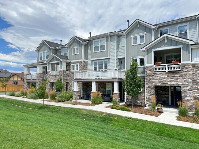 Building Photo - 5435 W 97th Ave