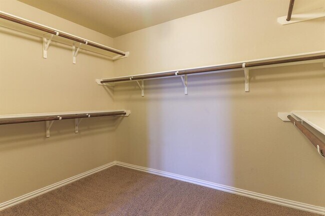Building Photo - 8250 Arezzo Dr