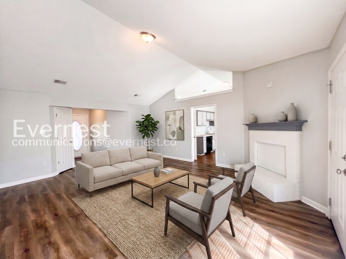 Building Photo - 5370 Woodchase Dr