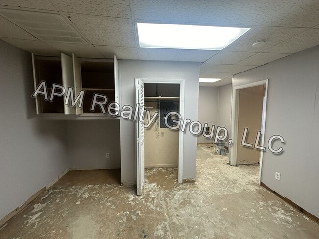 Building Photo - Commercial Space available! Six months FRE...