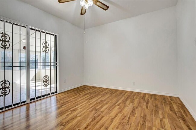 Building Photo - 1316 Zora St