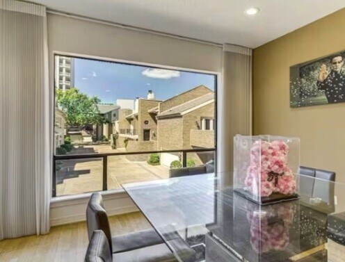 Building Photo - 5608 San Felipe St