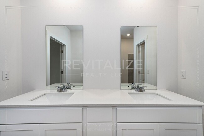 Building Photo - New Construction 4 Bed 3 Bath Home in Foley