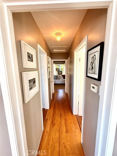 Building Photo - 2344 Glenneyre St