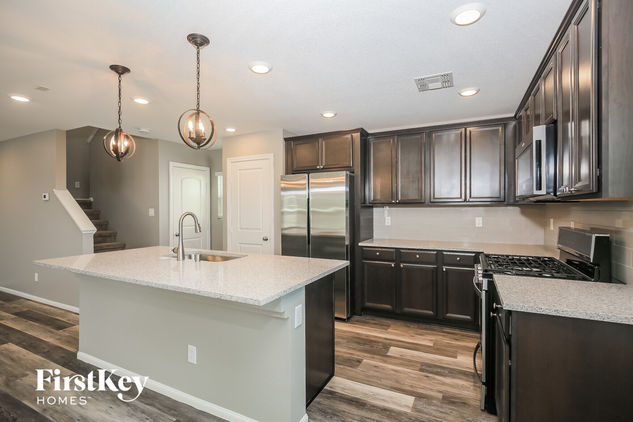 Building Photo - 9450 Yorkshire Coast Ave