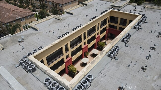 Building Photo - 2742 Cabrillo Ave