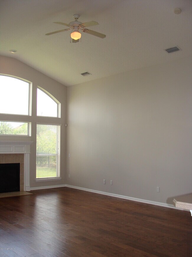 Building Photo - 2266 Cascadia Ct