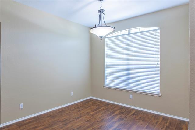 Building Photo - 6100 Pine Ridge Blvd