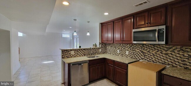 Building Photo - 17680 Avenel Ln