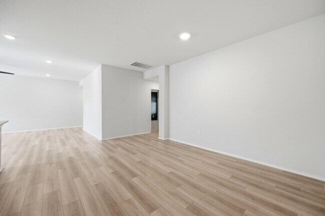 Building Photo - 1009 Marvin Wy