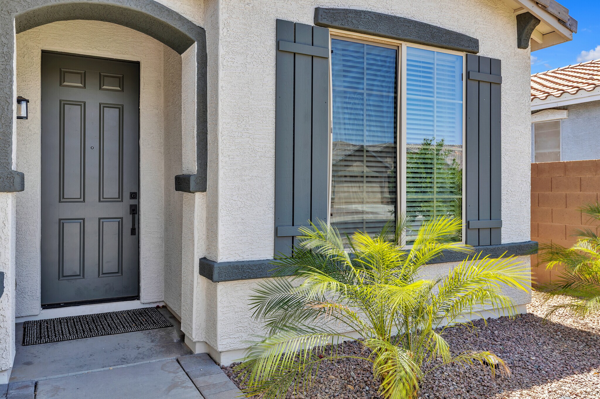 Building Photo - 1691 W Desert Spring Way