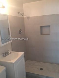 Building Photo - 8415 Crespi Blvd
