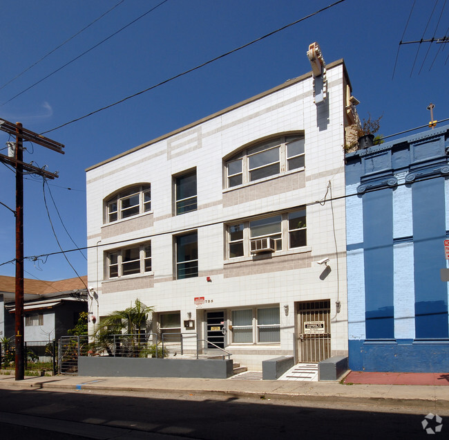 Building Photo - Parker Apartments