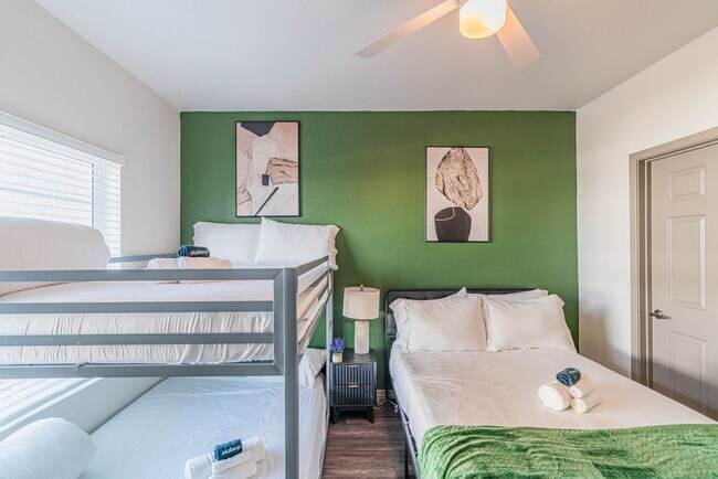 Building Photo - 9600 W Georgia Ave