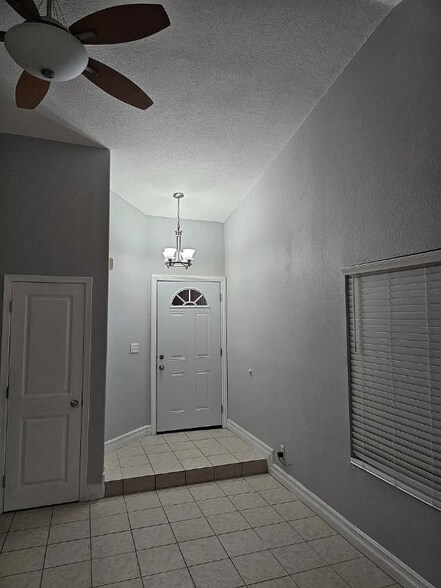 Building Photo - 517 Inness Ave