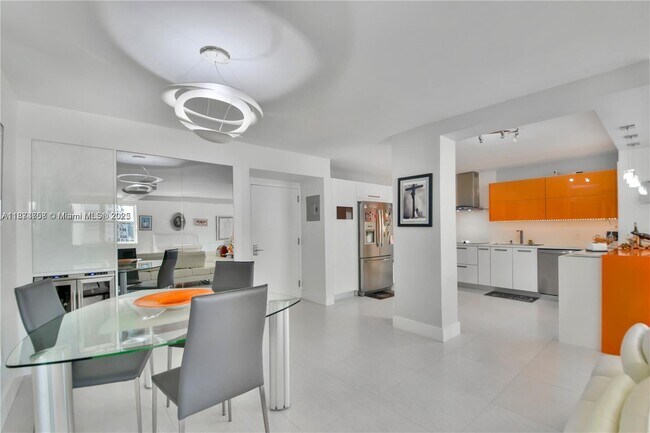 Building Photo - 5750 Collins Ave