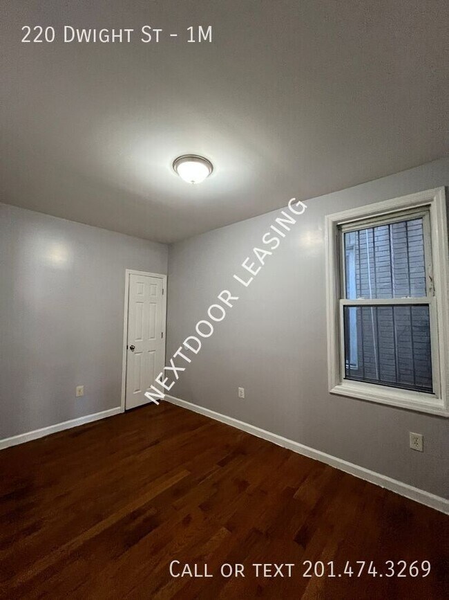 Building Photo - 220 Dwight St