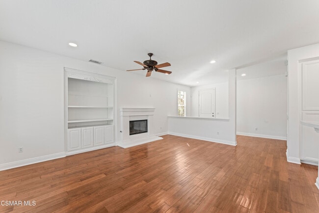 Building Photo - 3718 Young Wolf Dr