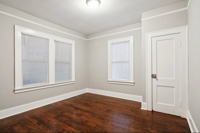 Building Photo - 1203 E 38th St
