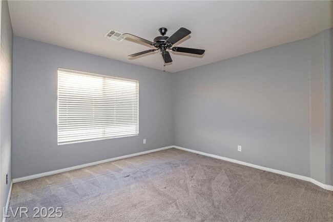 Building Photo - 2121 Whitebirch Ln