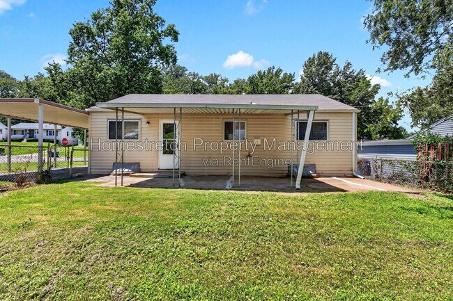 Building Photo - 5544 Sapphire Ave
