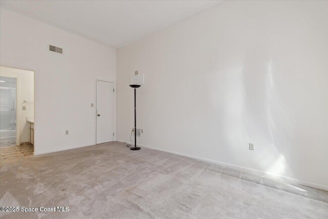 Building Photo - 744 S Orlando Ave