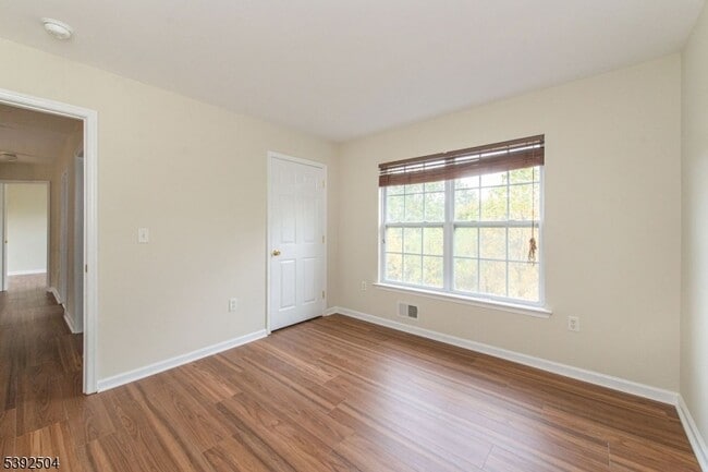 Building Photo - 36 Winding Hill Dr