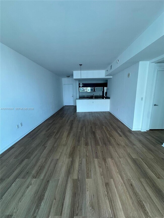 Building Photo - 951 Brickell Ave