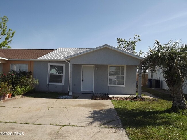 Building Photo - 2712 Oak Hammock Dr
