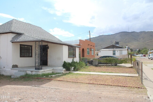 Building Photo - 3014 Richmond Ave