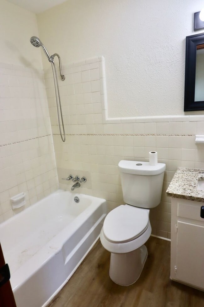 Building Photo - FOR LEASE in Brock ISD!! Updated 3 BR - 2 ...