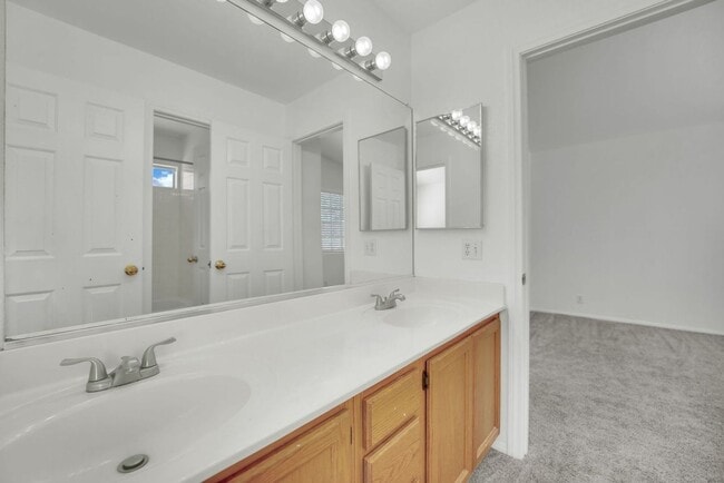 Building Photo - 168 Herbie Ln