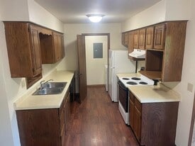 Building Photo - 1 Mesa Ct