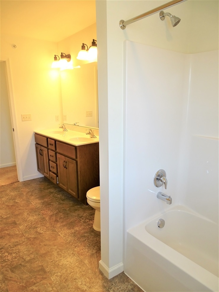 Building Photo - 256 Limestone Dr