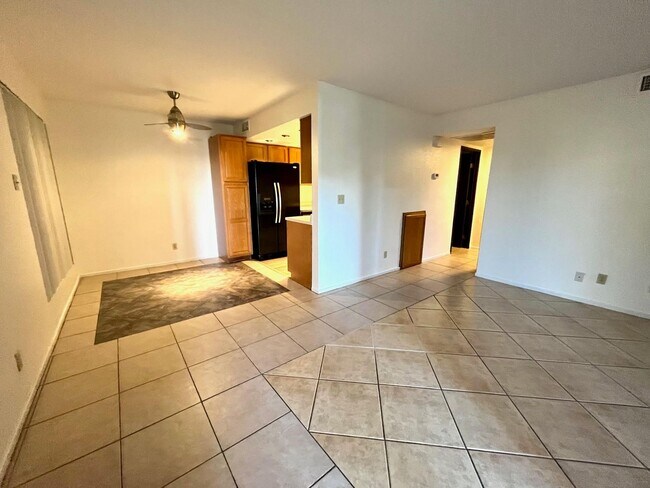 Building Photo - 4964 Newport Cove Dr