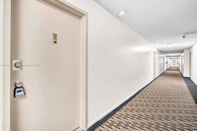 Building Photo - 6500 Cypress Rd